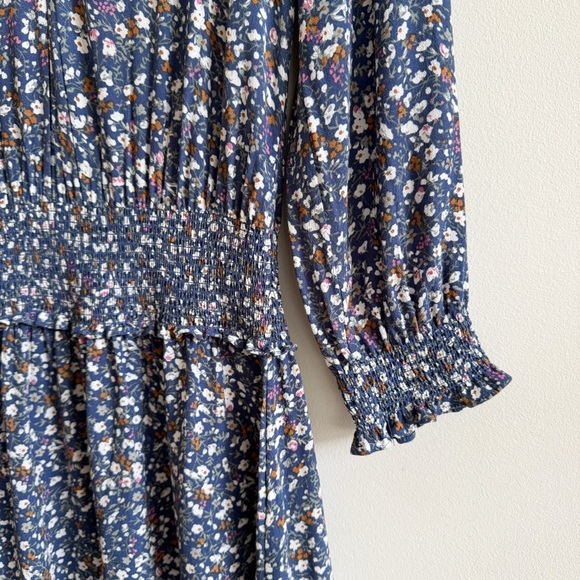 RAILS • Zana Dress in Blue Floral Ditsy - Picture 6 of 15